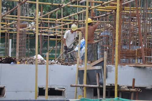 3億農民工的現狀,工資高養家也難